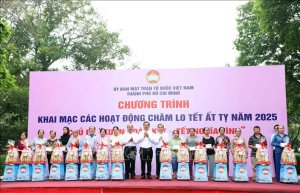 Chăm lo Tết cho người lao động khó khăn, người dân vùng biên giới