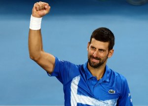 Djokovic san bằng kỷ lục số trận Grand Slam của Federer