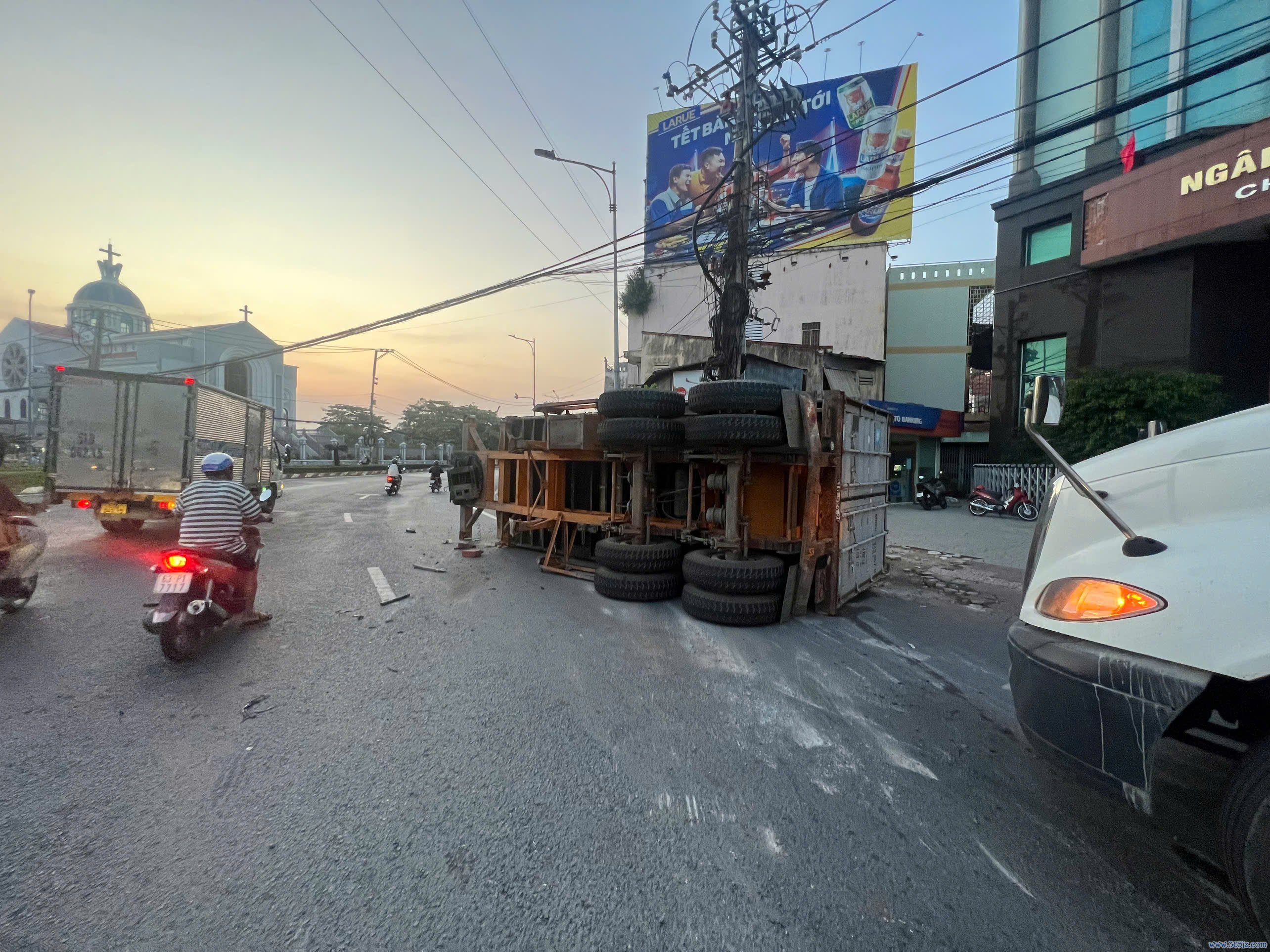 container Trung Luong anh 1