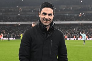 HLV Arteta khẳng định Arsenal quyết tâm đua vô địch với Liverpool